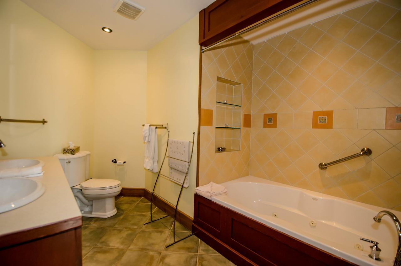 Luxurious Equinoxe Ski-In/Ski-Out Mont-Tremblant Exterior photo