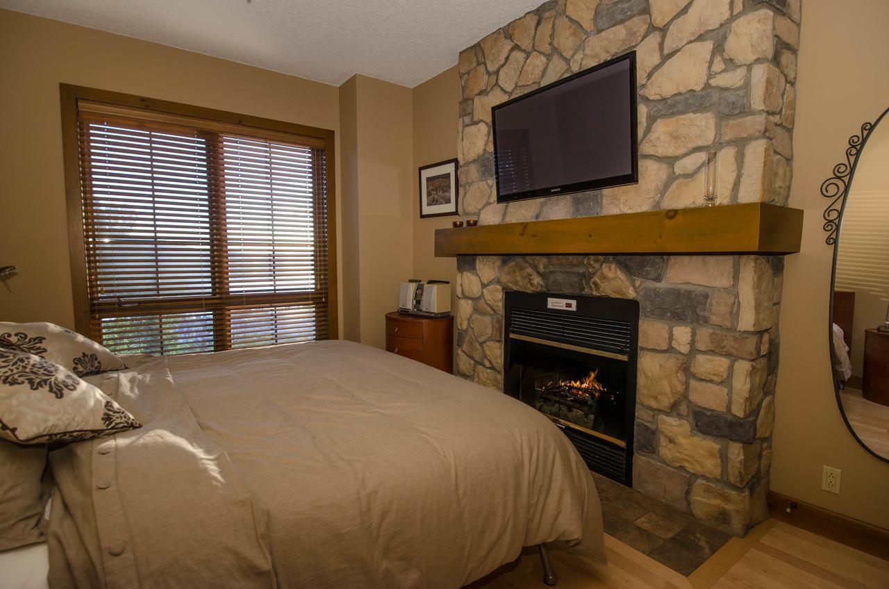 Luxurious Equinoxe Ski-In/Ski-Out Mont-Tremblant Exterior photo